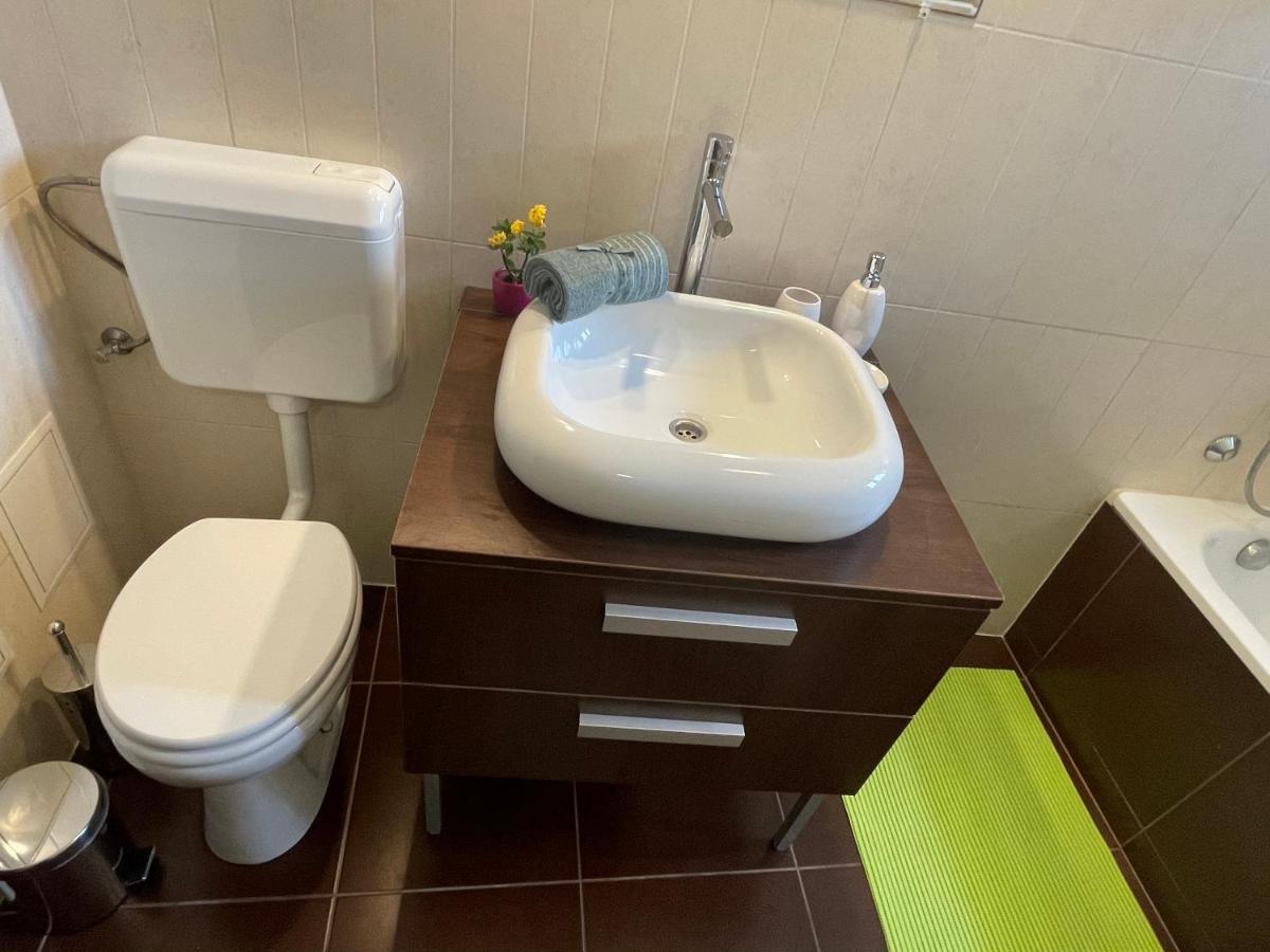 Magnolia Apartman Gyor Ngoại thất bức ảnh