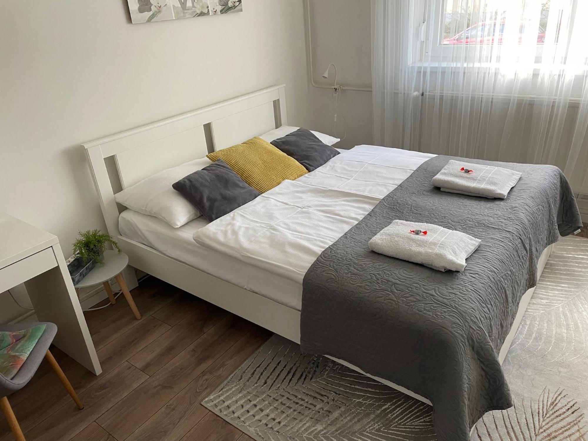 Magnolia Apartman Gyor Ngoại thất bức ảnh